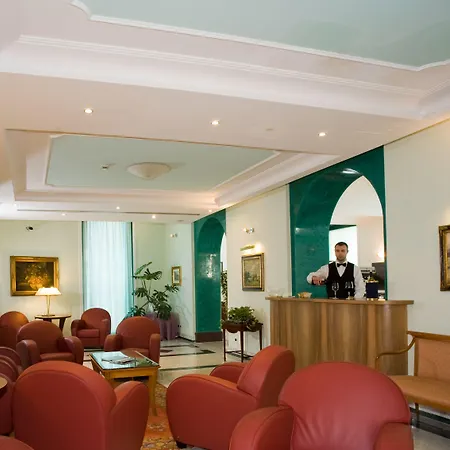 Hotel Ateneo Garden Palace