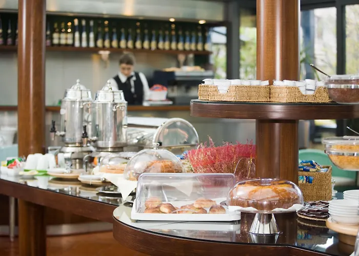 Hotel Ateneo Garden Palace