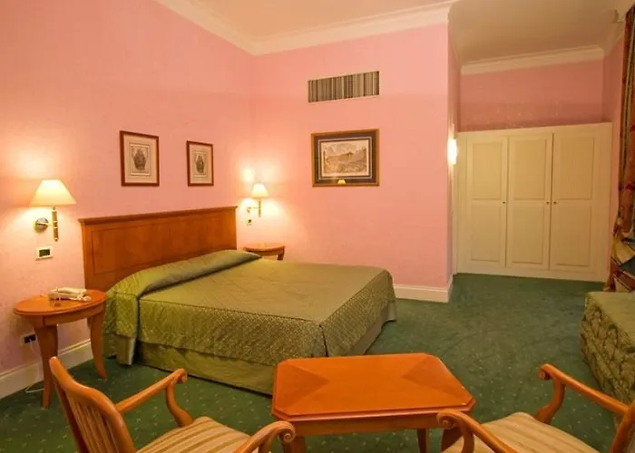 Hotel Ateneo Garden Palace