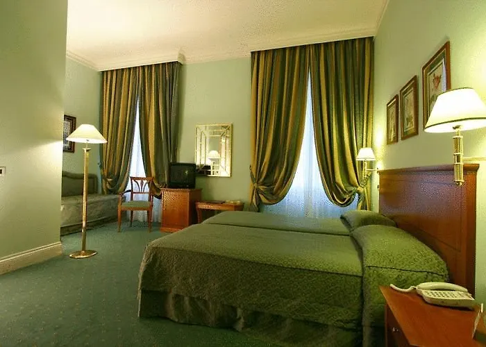 Hotel Ateneo Garden Palace 4*